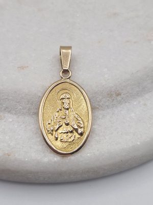 18ct Yellow Gold Oval Jesus Pendant GN438171