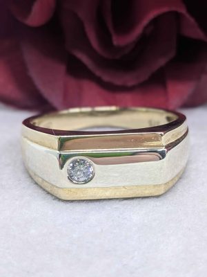 Men's 9ct Yellow Gold Single Diamond Ring - BL420359