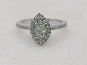 14ct White gold and Diamond Ring GN355300