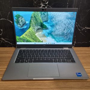 Dell Latitude 5320 Laptop TW425811