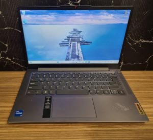 Lenovo IdeaPad Slim 3i Laptop TW427707