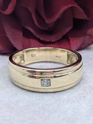 Men's 10ct Yellow Gold Diamond Solitaire Ring - BL421982