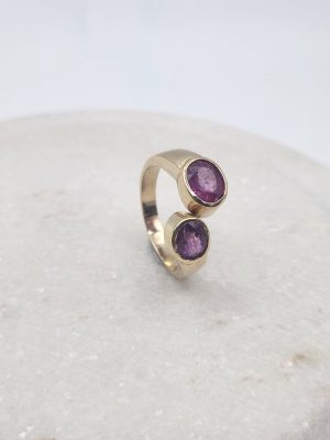 9ct Yellow Gold and Purple Stone Ring GN438164