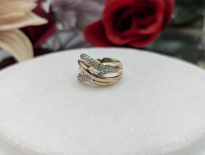 Ladies 9CT Gold Tri-Tone Diamond Dress Ring (4.1gms) - BP437841