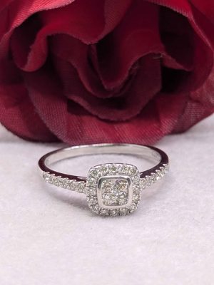 Ladies 9ct White Gold Diamond Cluster & Pavé Ring - BL405745