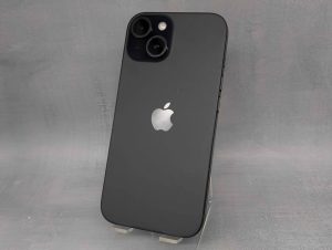 Apple iPhone 15 128GB w/ Case (MTP03ZP/A) - BP438970