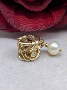 Ladies 14ct Yellow Gold Pandora Charm with Dangling Pearl - BL436589