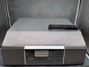 Lenoxx Vinyl Turntable Radio CD Recorder (BCD120) - BP427099