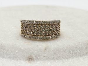 18ct Yellow Gold and Diamond Ring GN345056