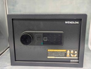Wendlon Fingerprint Biometric Personal Safe - BP441400