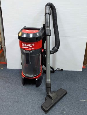 Milwaukee 18V FUEL Backpack Vacuum Skin-Only (M18FBPV) - BP442510