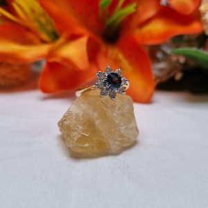9ct Yellow Gold Blue Stone Flower Ring TW419531