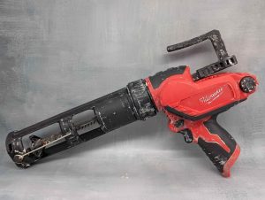 Milwaukee 12V 310ml Caulking Tool Skin-Only (M12 PCG) - BP438367