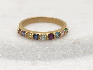 22ct Yellow Gold Rainbow Stone Ring GN332597