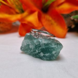 18ct White Gold Three-Stone Ring TW432341