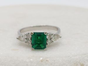 18ct White Gold Diamond and Synthetic Emerald Ring GN303121