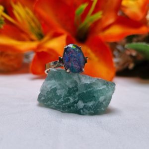 9ct White Gold Opalescent Stone Ring TW426026