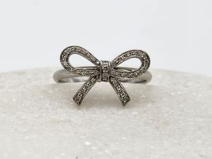 Tiffany & Co Platinum Ring with Valuation GN409121