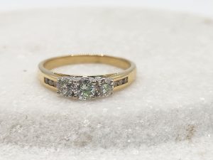 18ct Yellow Gold and Diamond Ring with Valuation GN435479