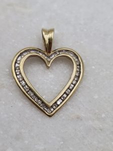 9ct Yellow Gold and Diamond Heart Pendant GN441490-3