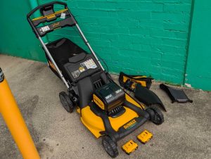 DeWalt 18Vx2 53cm Brushless Dual-Blade Electric Mower (DCMWP134) -BP444579