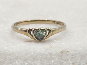 9ct Yellow Gold and CZ Heart Shape Dress Ring GN437782
