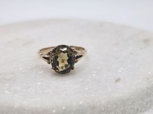 9ct Yellow Gold and Olive Quartz Ring with Valuation GN436566