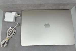 Apple Macbook Air 256GB - BL444621