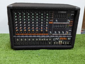 Yamaha Vintage 8-Channel Stereo Powered Mixer (EMX860ST) - BP443104