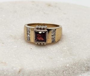 9ct Yellow Gold Ring Synthetic Ruby and Diamond Ring GN339408