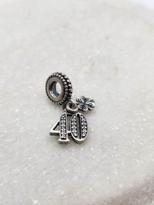 Pandora Charm 40 with Clover GN446647