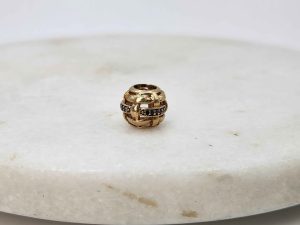 10CT Emma & Roe Charm - GN443021