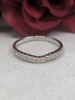 Ladies 18ct White Gold Curved Diamond Ring - BL443124