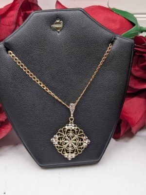 Ladies 14ct Yellow Gold Ornamental Pendant - BL448425