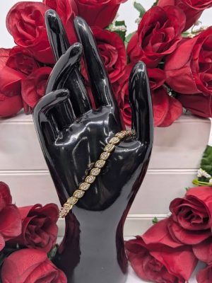 Ladies 9ct Yellow Gold Diamond Bracelet - BL445744