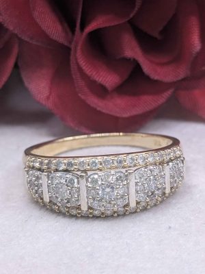 Ladies 10ct Yellow Gold Diamond Cluster Ring - BL444083