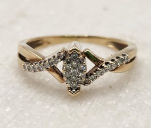 9ct Yellow Gold Diamond Dress Ring GN447482