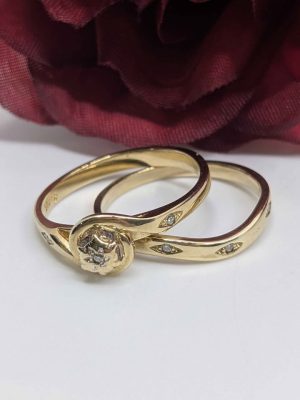 Ladies 9ct Gold Solitaire Diamond Ring Set - BL448441