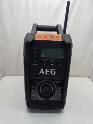 AEG RADIO BRFM18 W/BATTERY 5AH 18V - IP445764