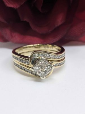 Ladies 9ct Yellow Gold Diamond Ring Set - BL448435